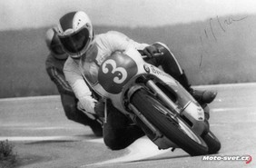 Škrdlovice 1978: Jiří Mrkývka, za ním Stanislav Klátil..