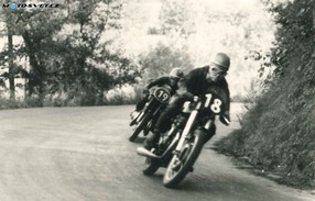 Hluboká n. Vlt. 1957 - Jawa 350 #19 O.Kába st.