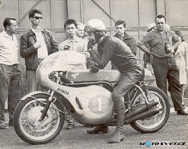 M. Hailwood, Honda 500 RC 181, Brno 1966
