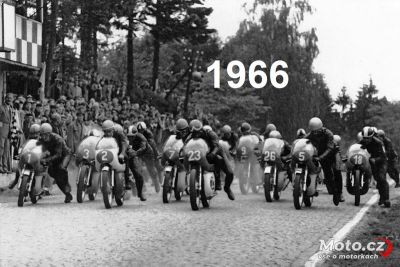 Závody motocyklů 1966