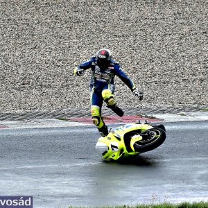 IDM MOST 19 - # 7 Udo REICHMANN - GER - závod SUZUKI GSX - R 1000 Cup - pád z 1. místa
